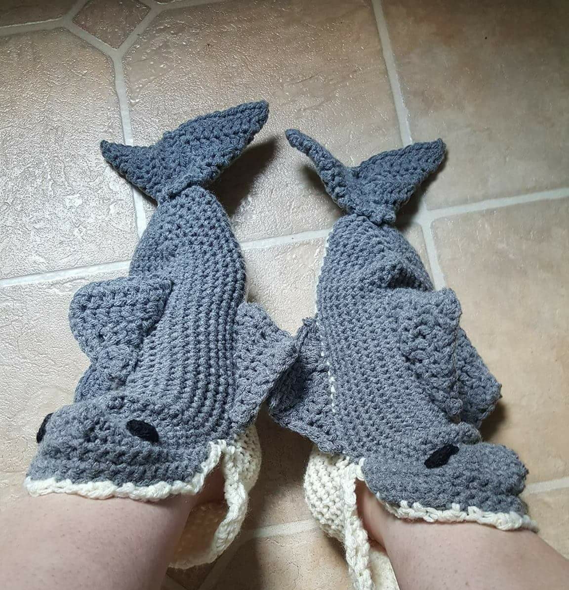 Shark Socks Crochet Pattern Shark Slipper Socks - trendcrochets.com